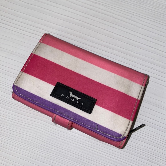 Nice Patterned Mini Wallet - Picture 2 of 3